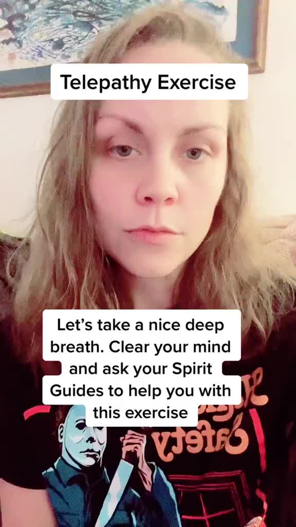 @🔮🧿 Christina 🧿🔮