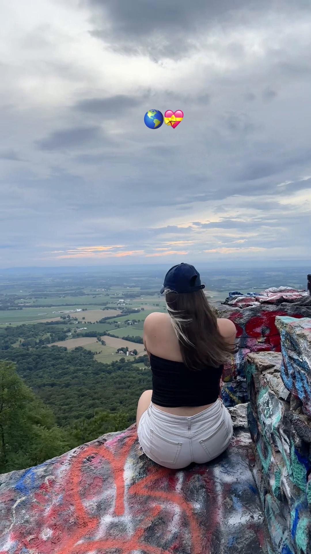 @katiejannelle