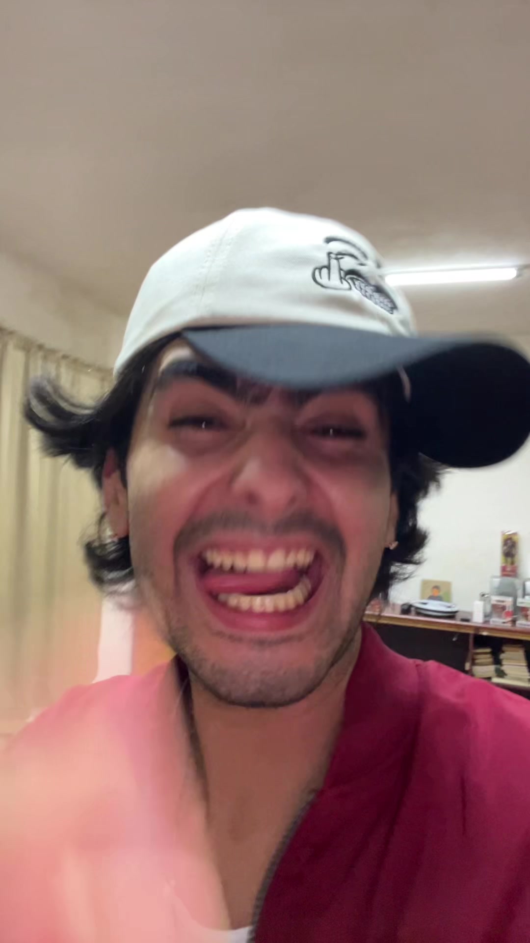 @GabHerz