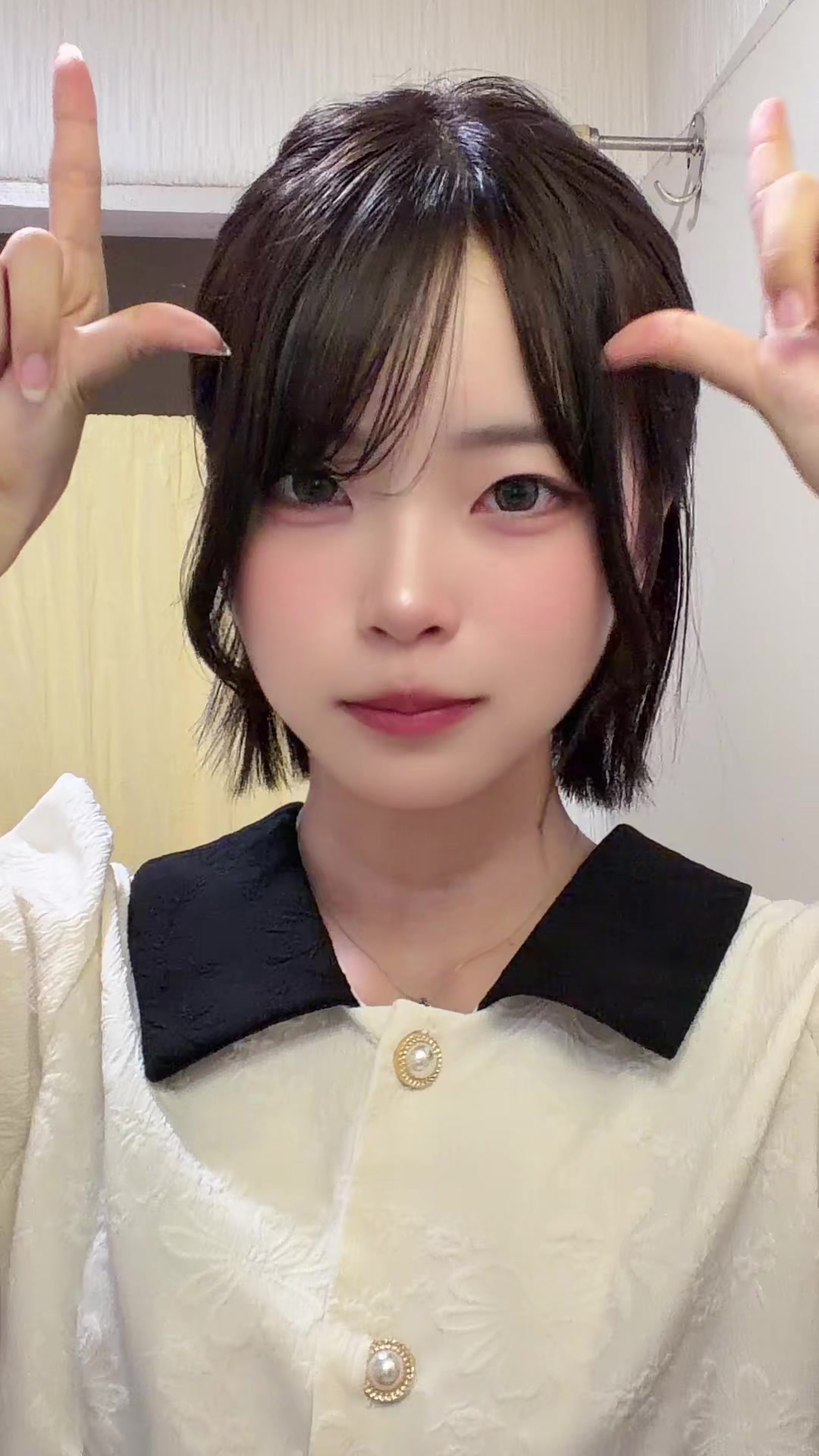 @ろびん