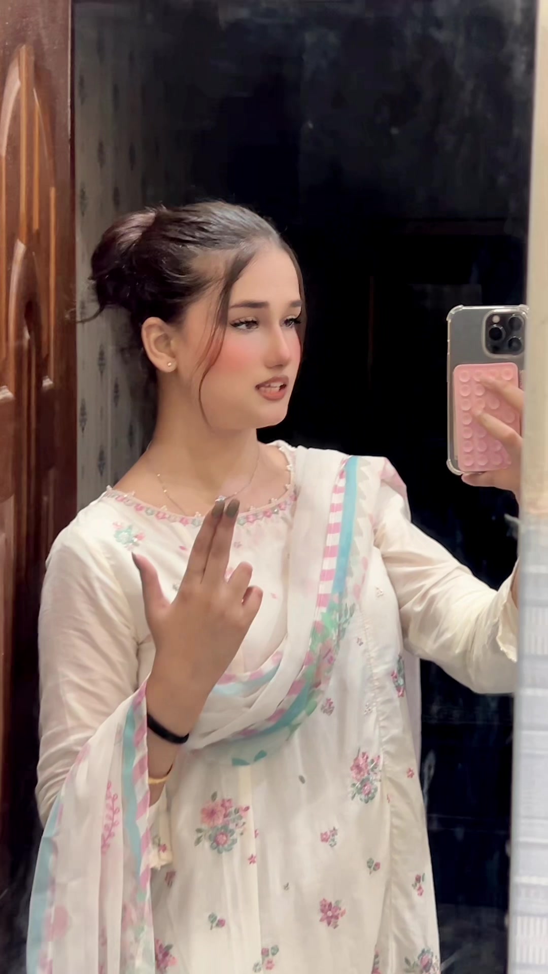 @عریشہ مرزا