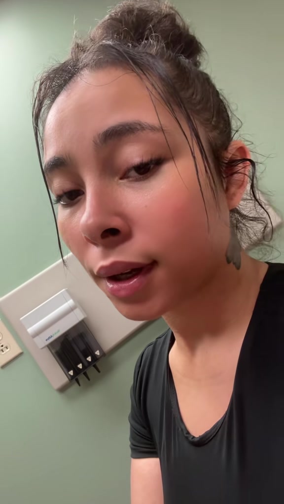 @Neeneecruz