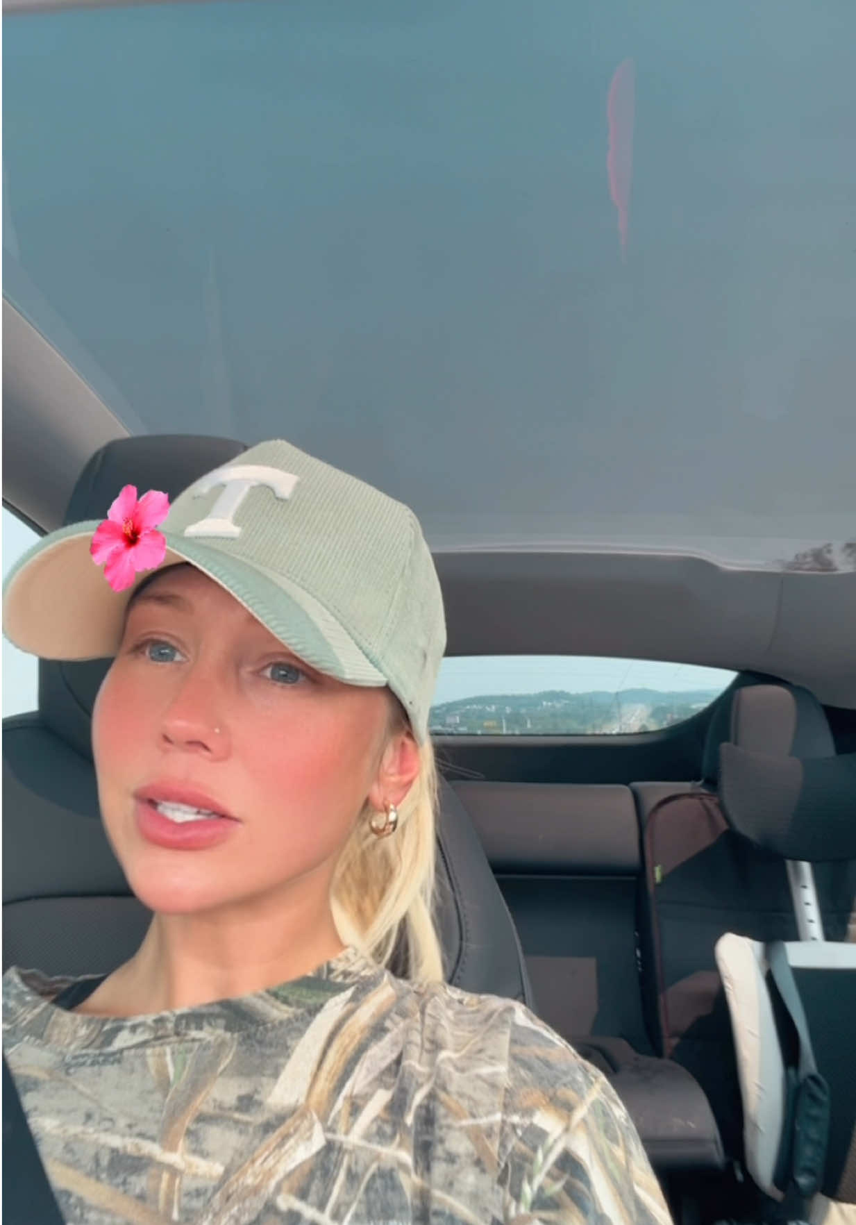 @RaeLynn