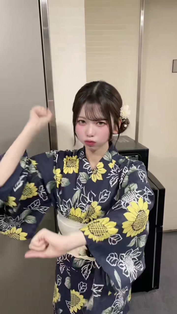 @キキ