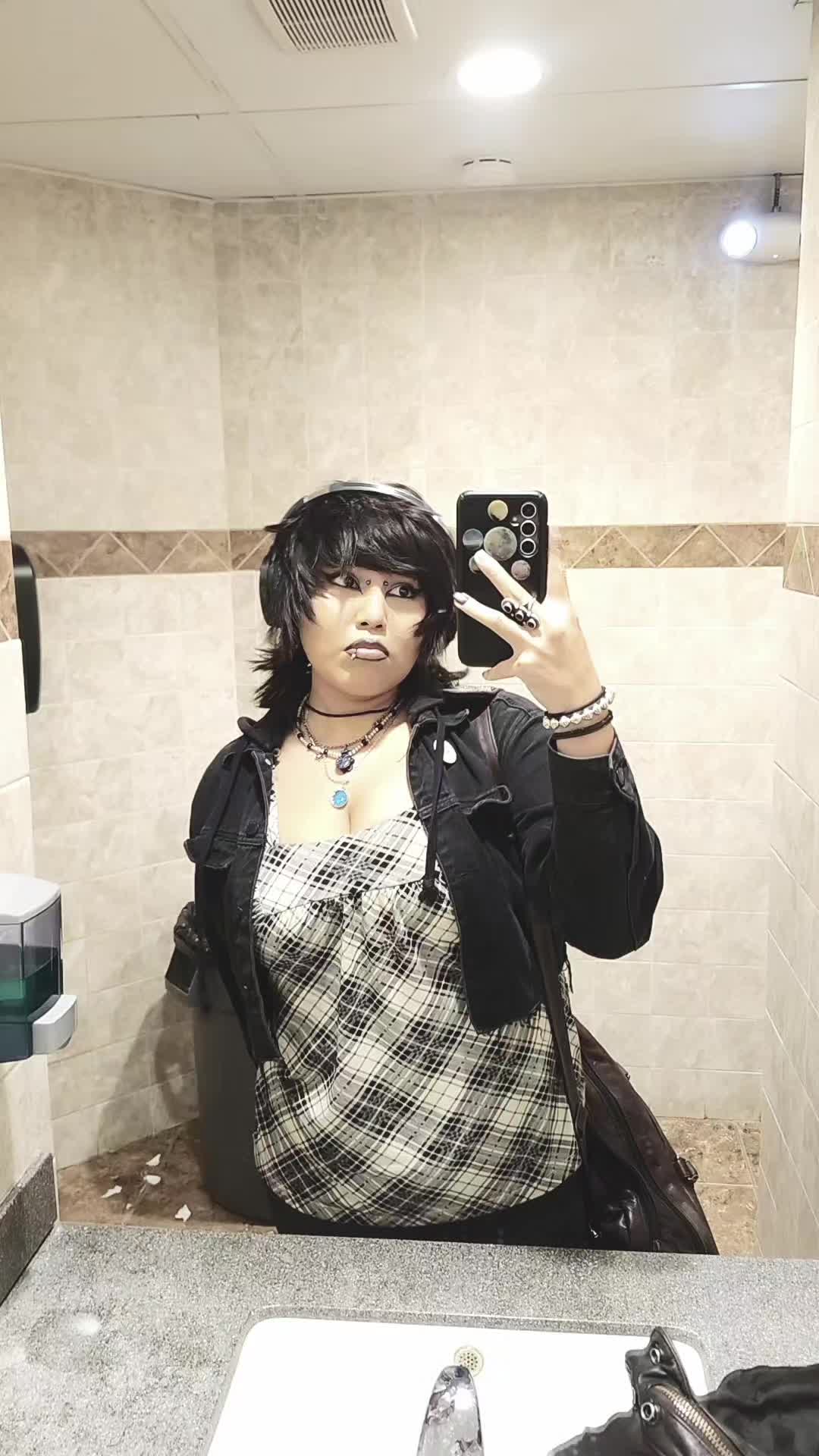 @theskysfallingg