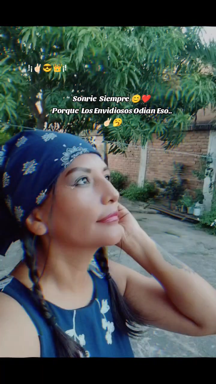 @🌸🍭 Julia Flores 🍮❤️