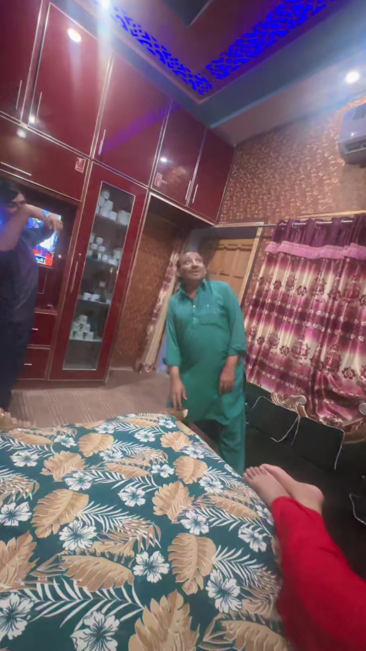 @Kami_Bulbul