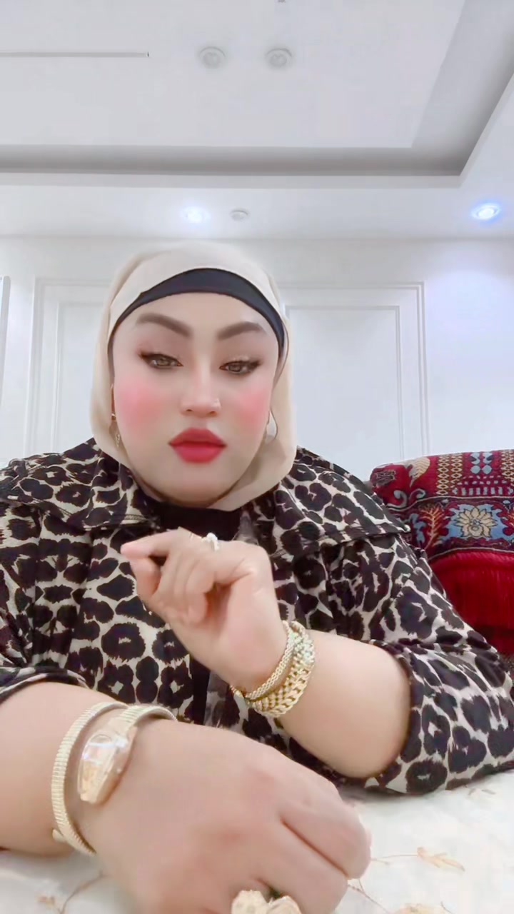 @Hemmat 🦉🫰🥰DIVA☺️🧡😘