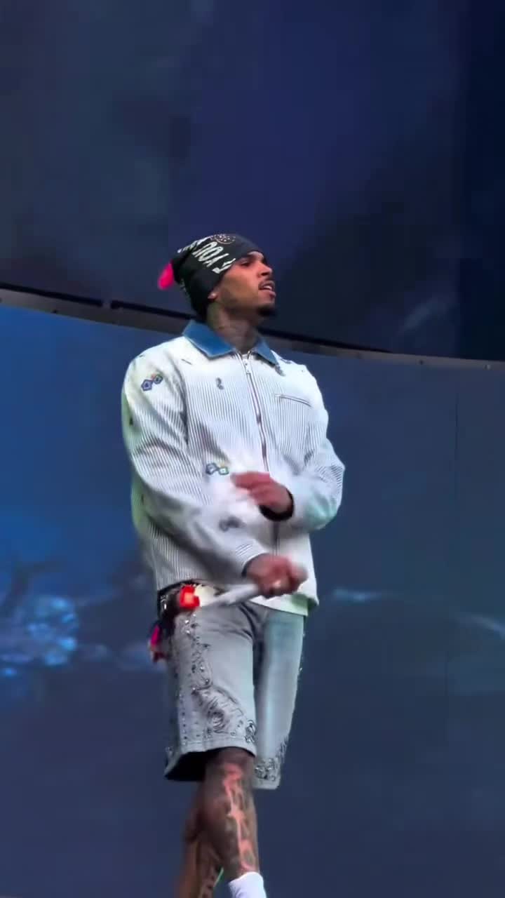 @breezybrow908