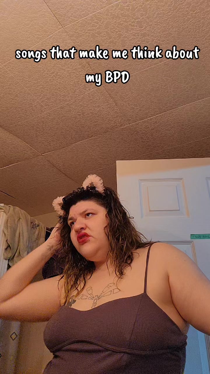 @🥀 L.C. 🇨🇦