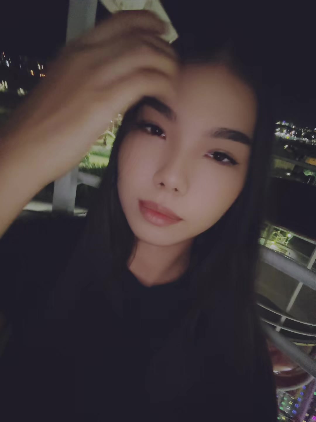 @Anelyaa