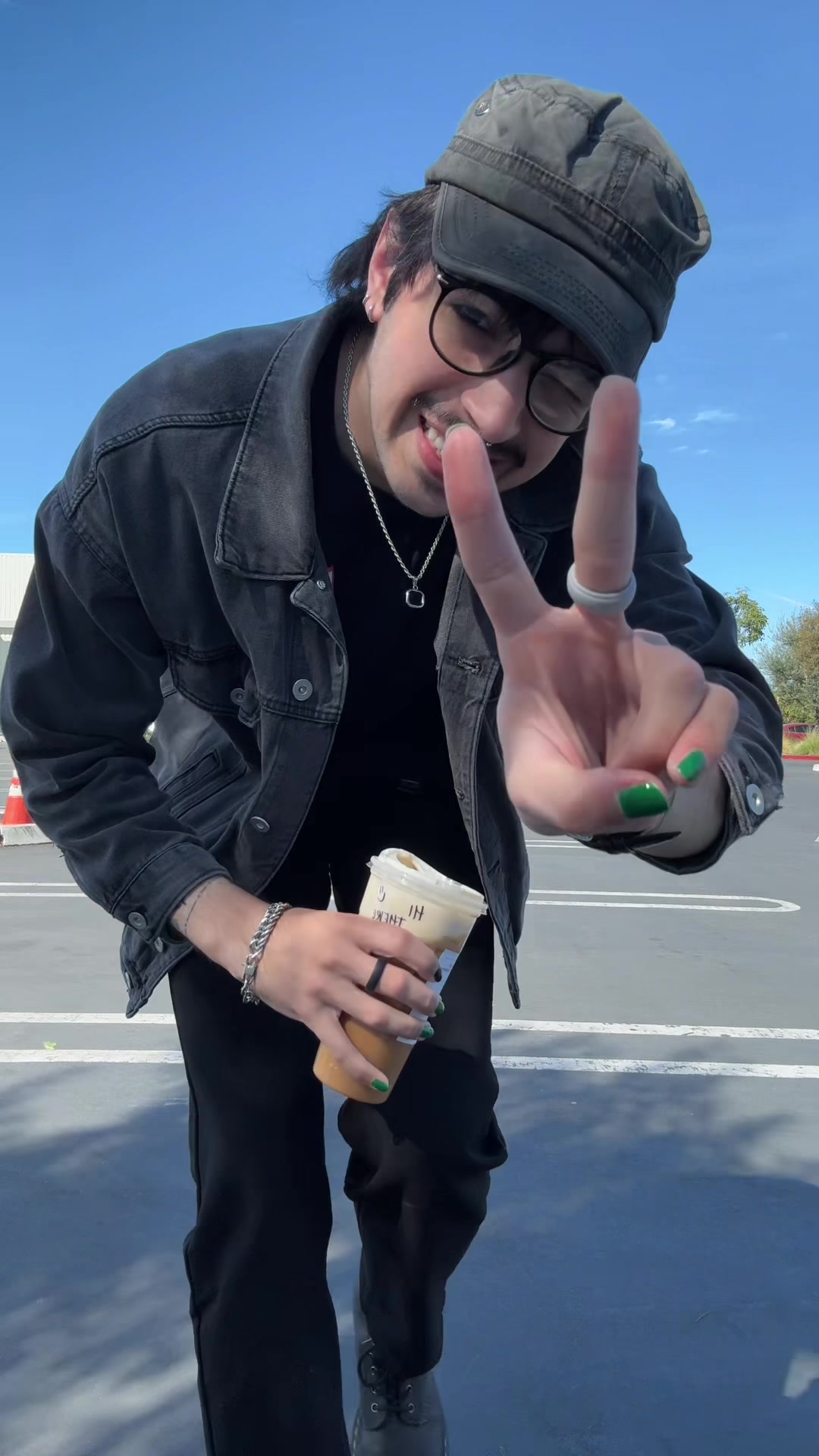 @tonykaboom