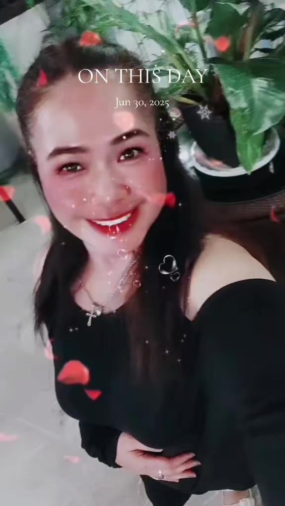 @RedMhelanieya