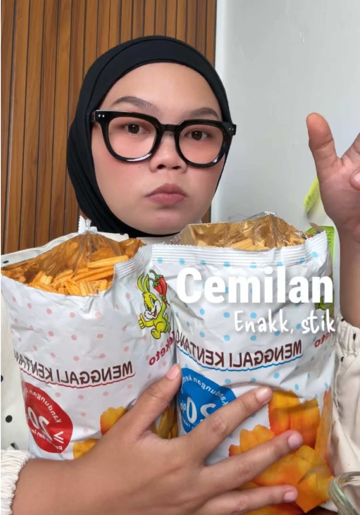 @desyrosaa