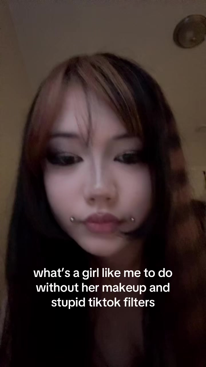 @⃟