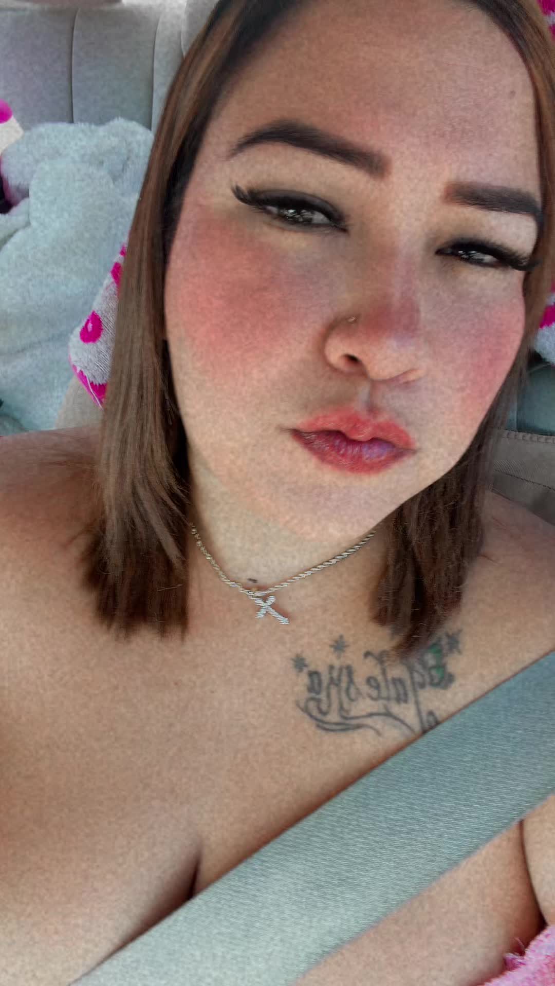 @gordita latina 💘💘💘💘