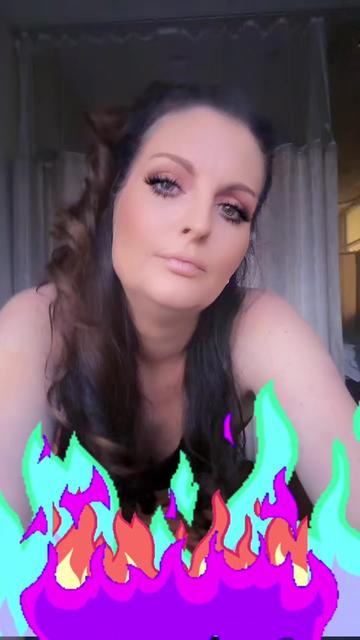 @NicolePaige87