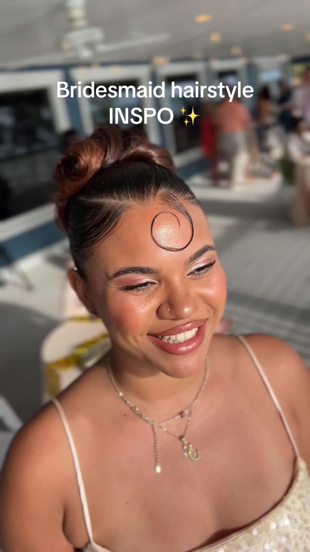@Traveling Bridal Hairstylist