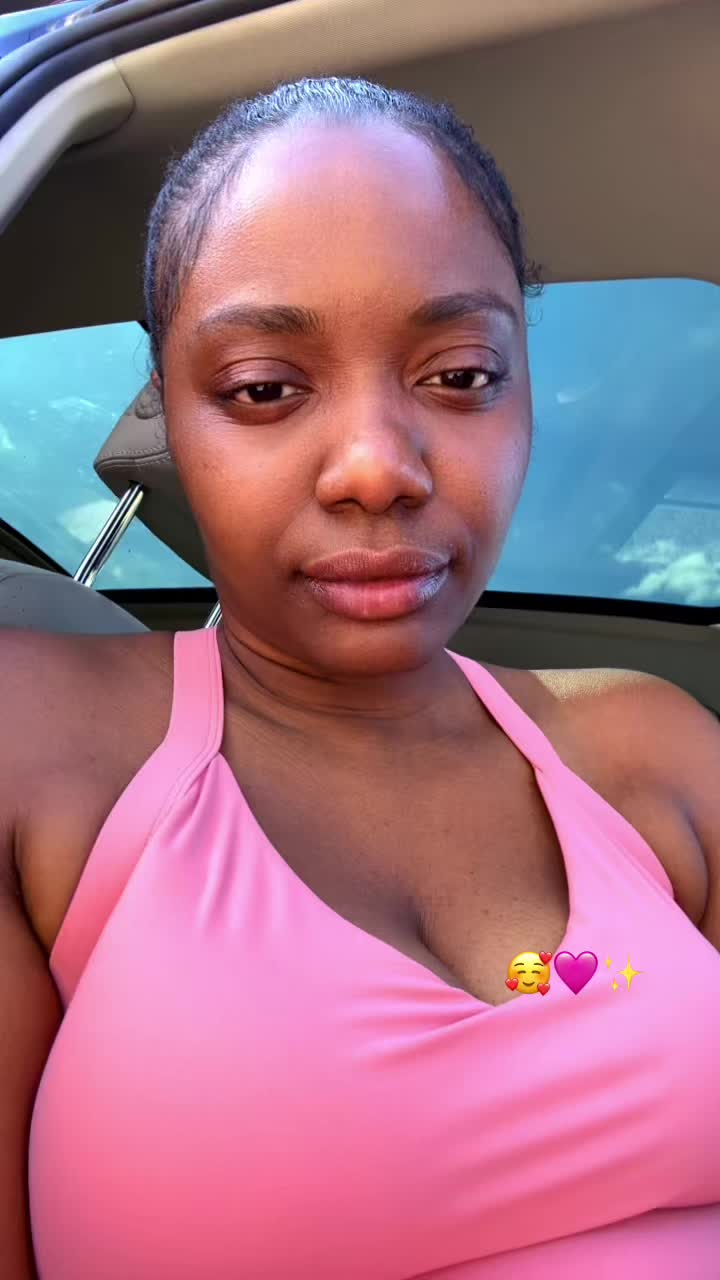 @EVERYTHINGISLUCY