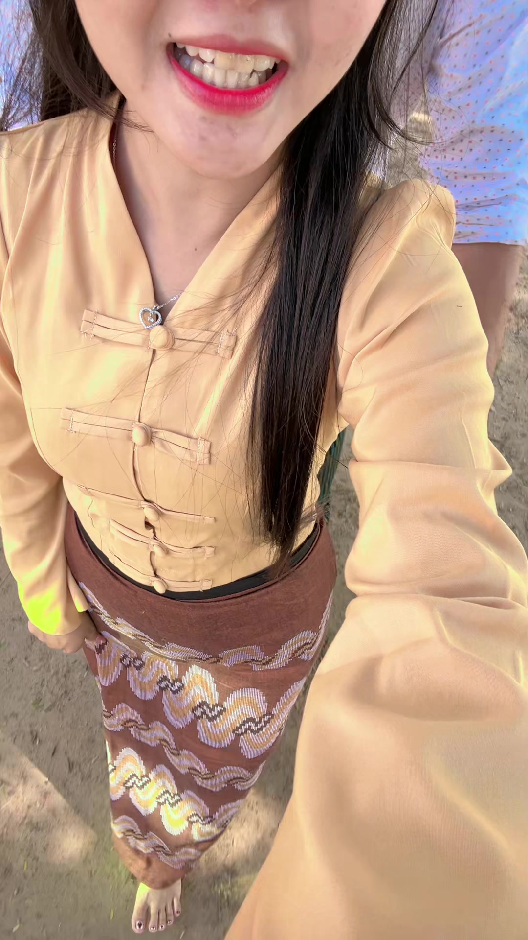 @မီး ရဲ့ ဦး (official account)