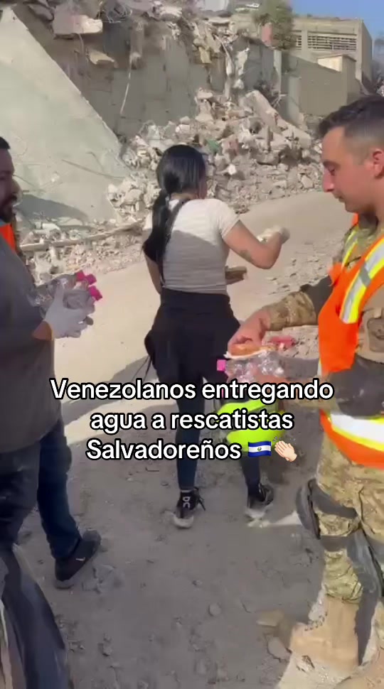 @Asamblea de Memes