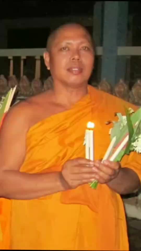 @"แสงสว่าง เสมอด้วยปัญญาไม่มี"