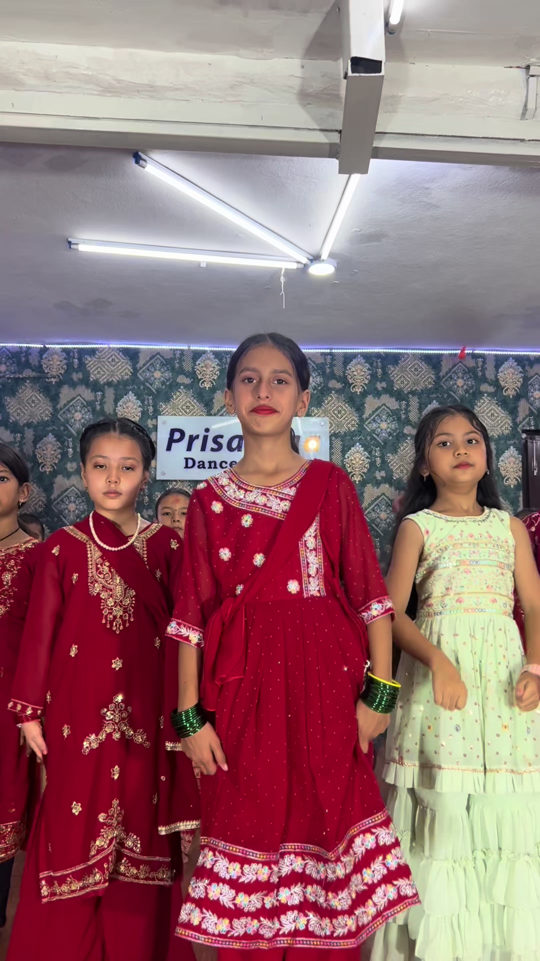 @prisansaa dance studio