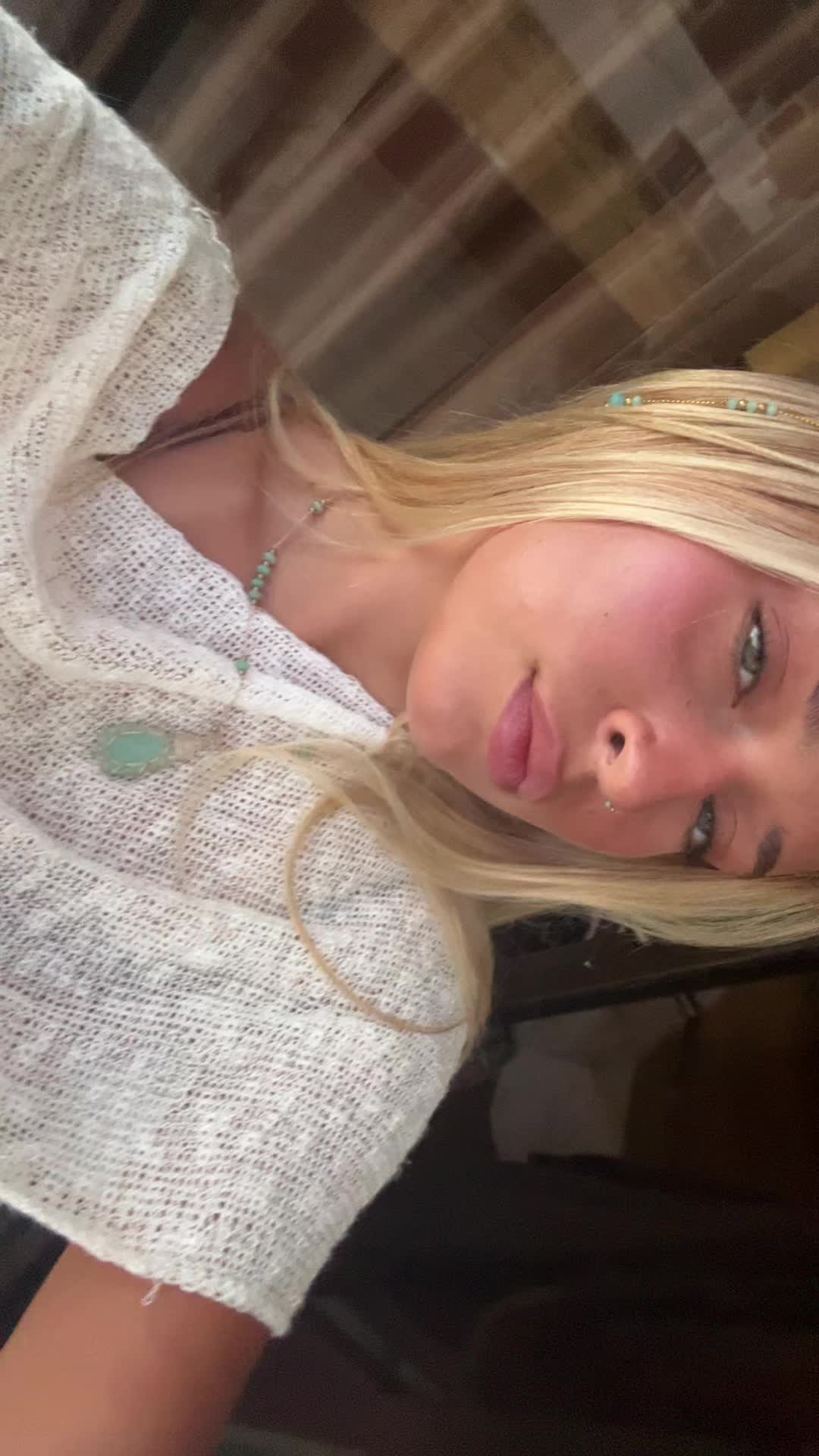 @Eliana
