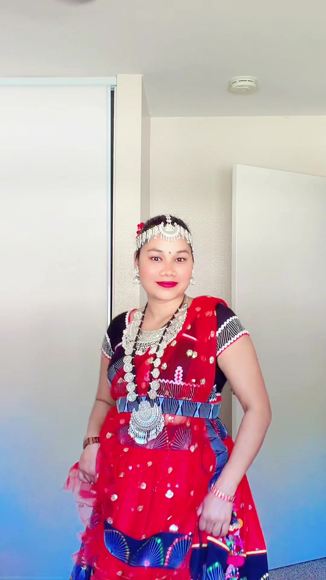 @Resham Chaudhary 🇳🇵🇺🇸 ✌️