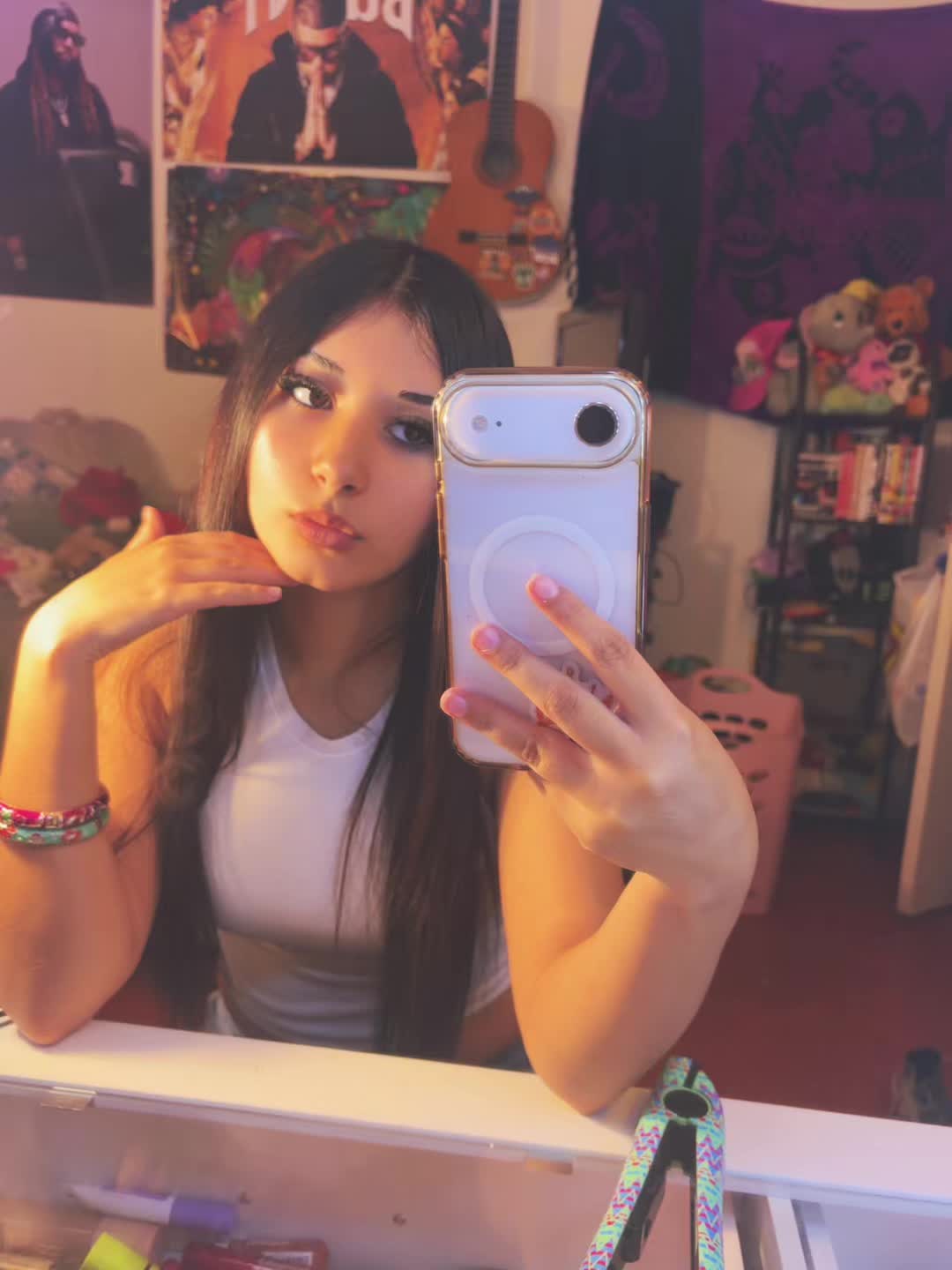 @🦄