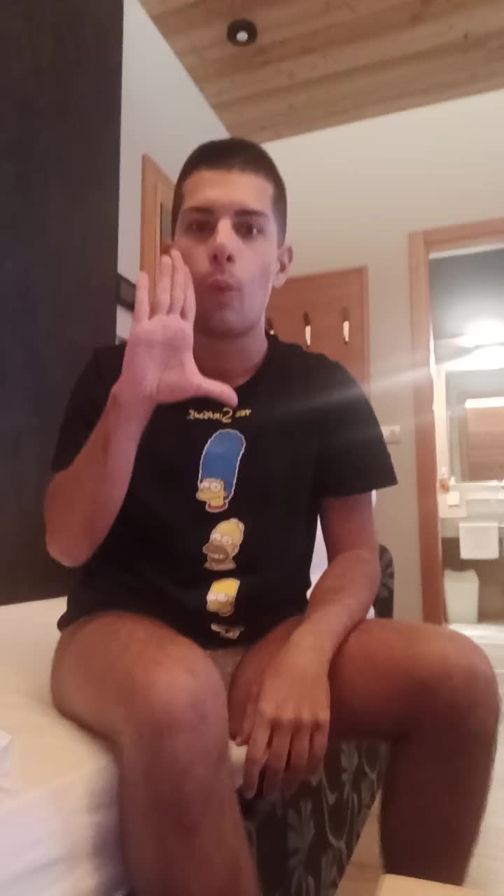 @Angelovolpe2000@1