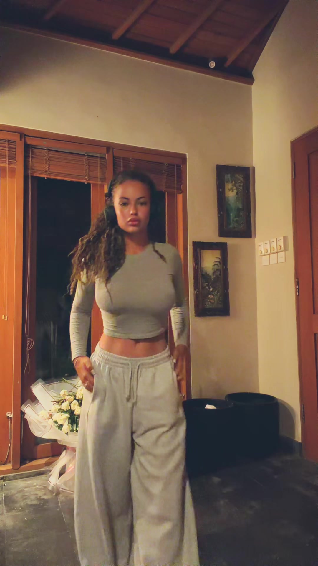 @Алона