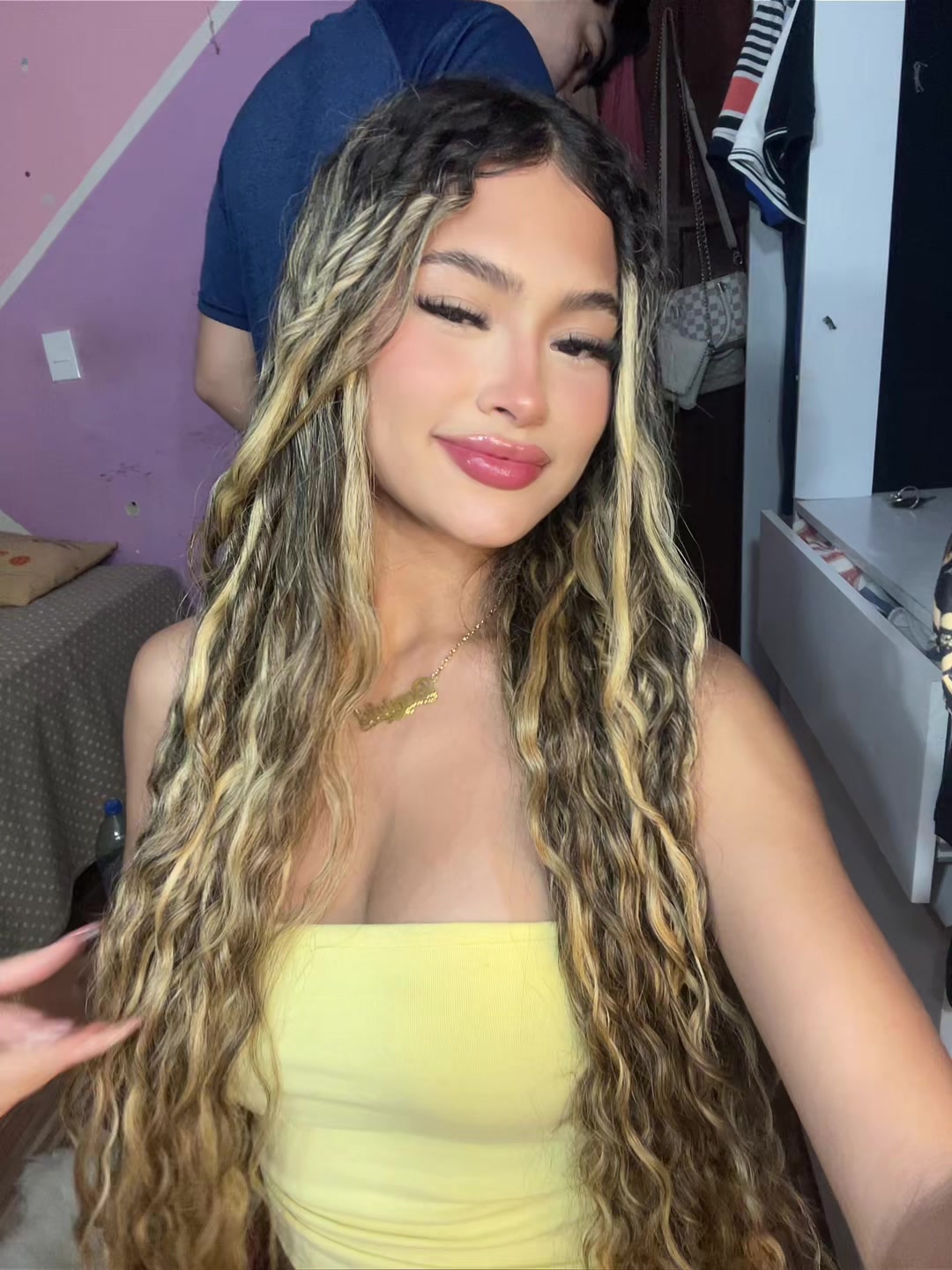 @daniela