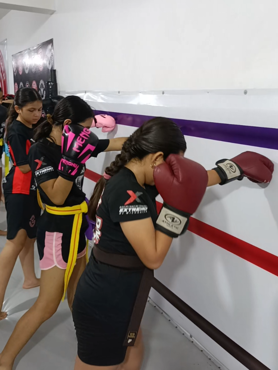 @ZavaletaKickboxing_mma