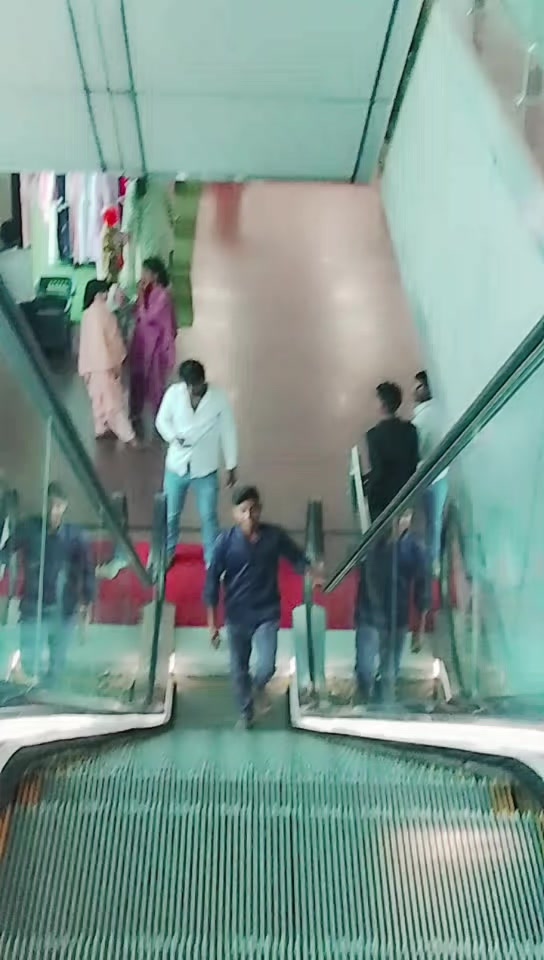 @desi.boy064