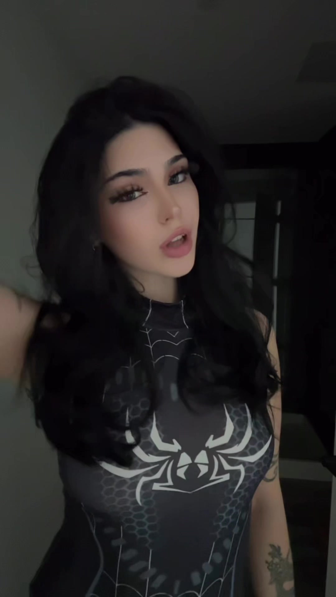 @Elvira <3