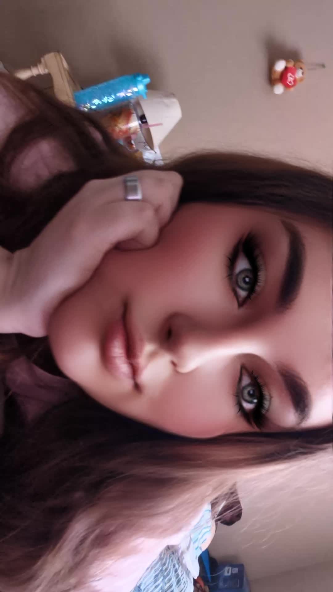 @🥀