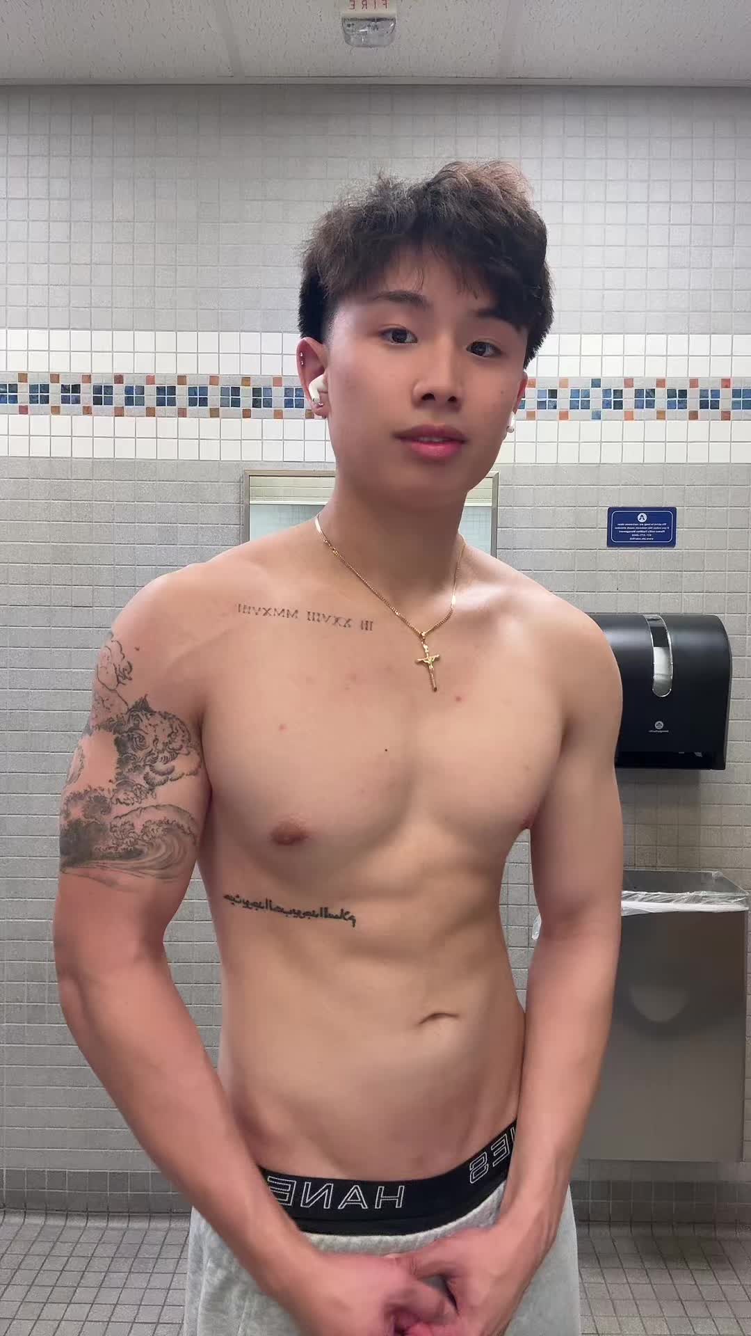 @JonnyDho