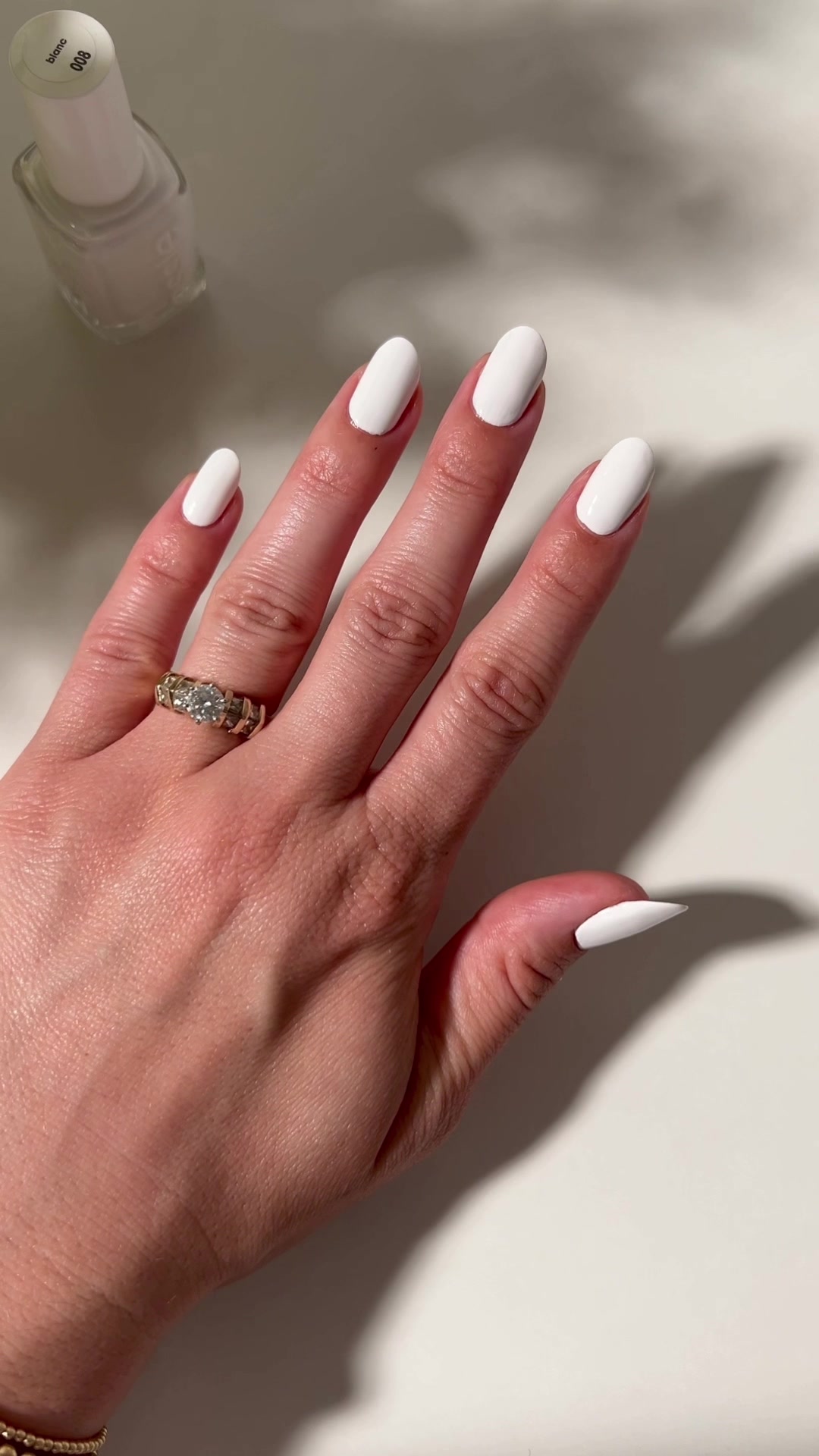 @essie