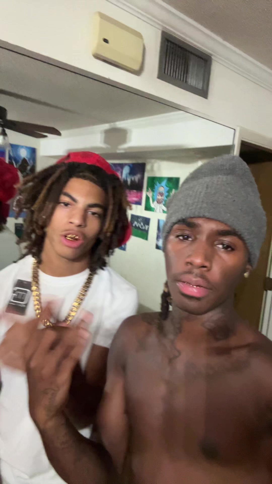 @zy