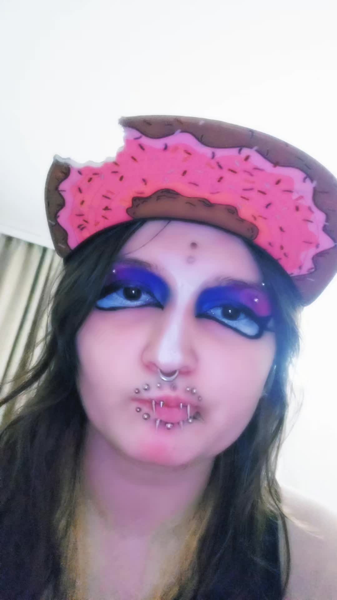 @Lottie Milk[Klutzy Polkadotz]