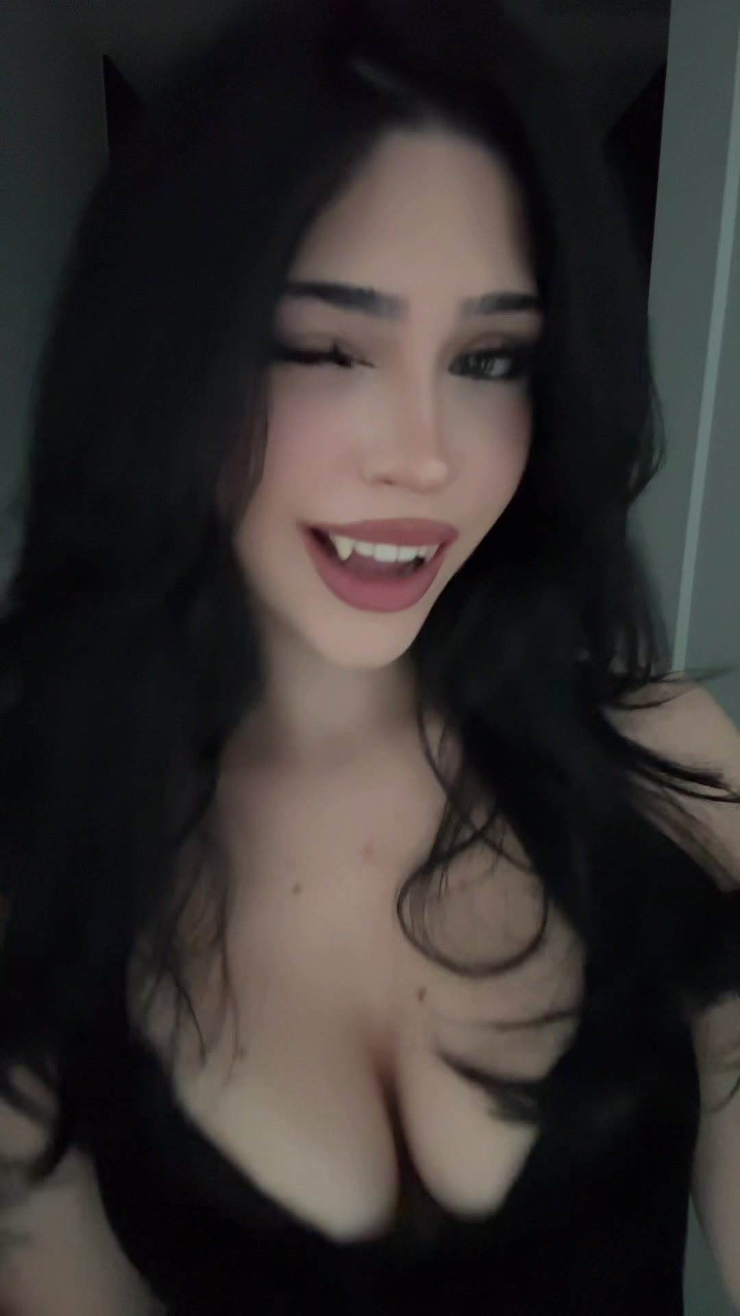 @Elvira ⏾ .⋆♱