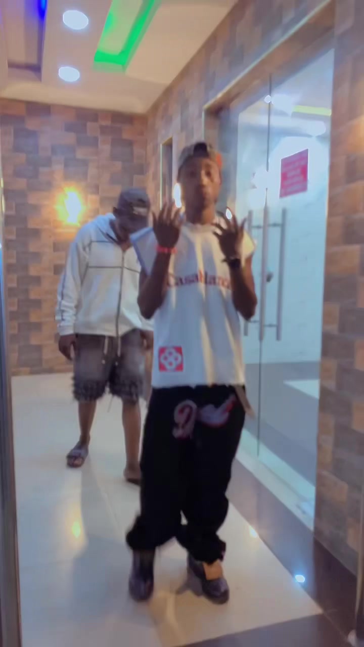 @sir. money.10