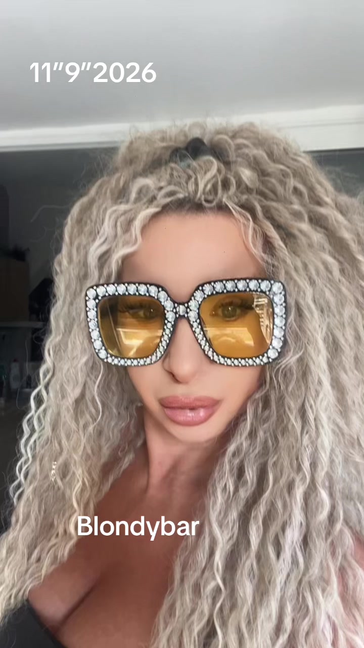 @blondimontenegro