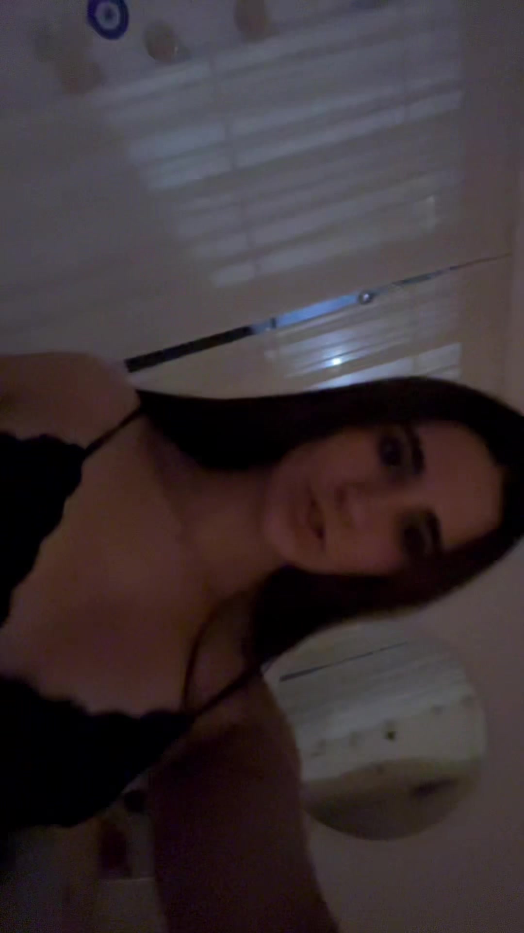 @val ✮