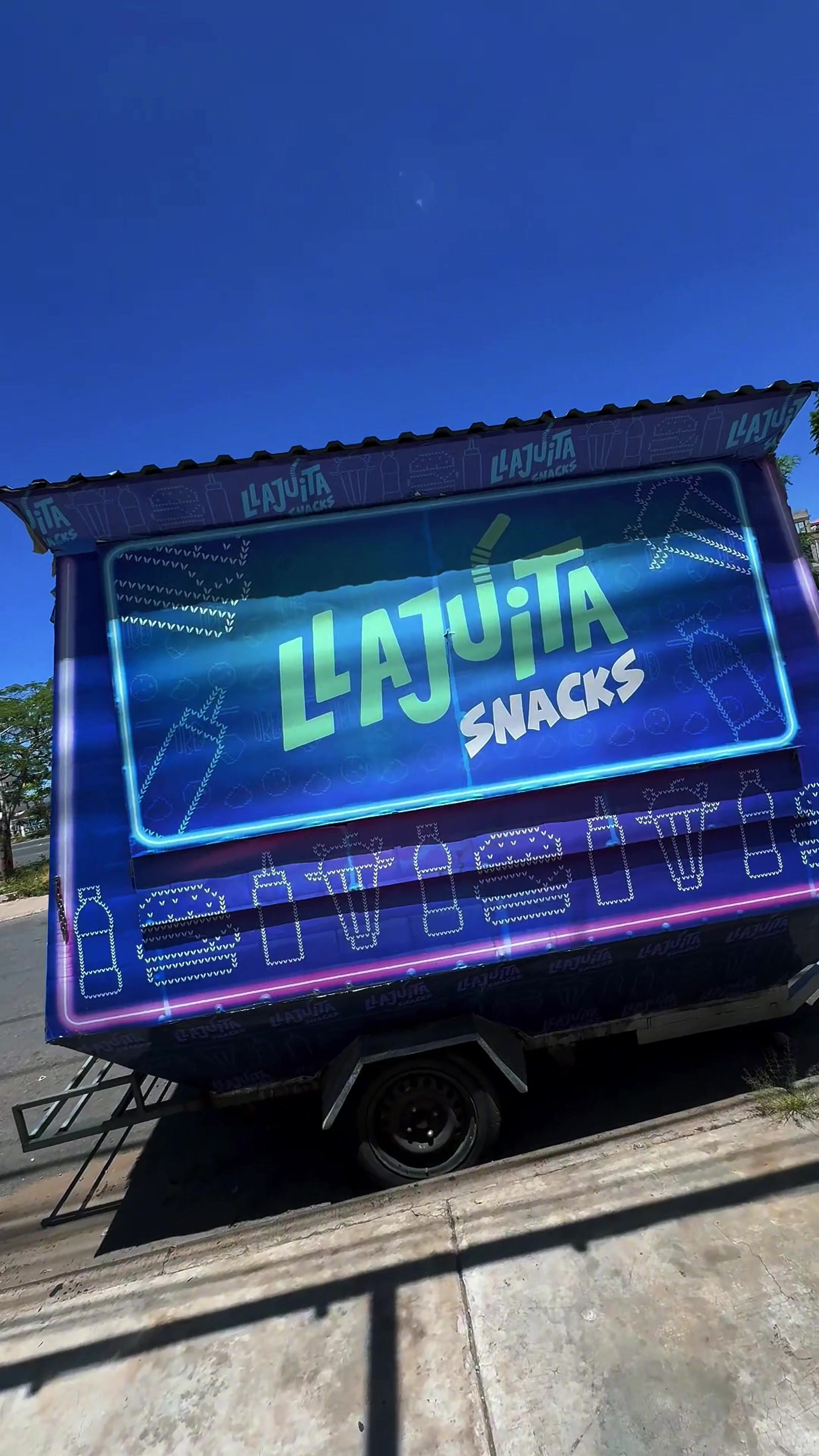 @Llajuita Snacks