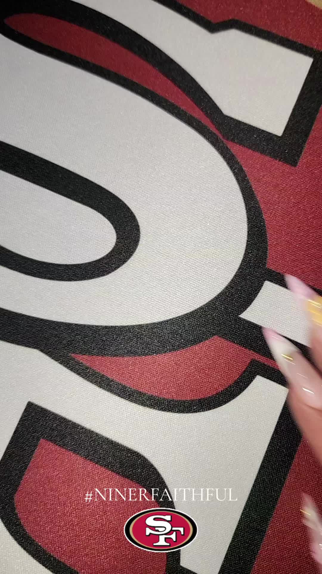 @9erLori ✝