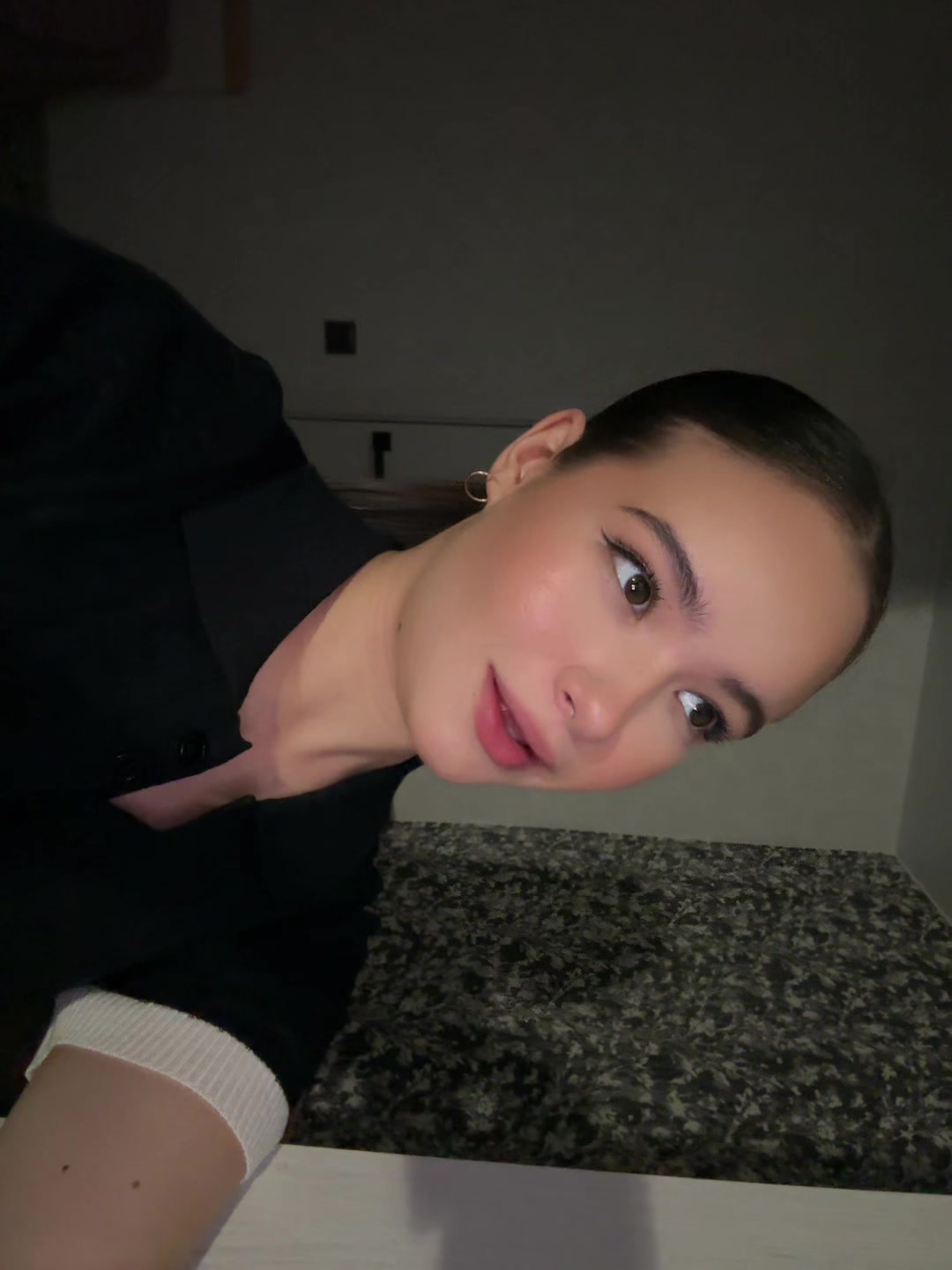 @AM