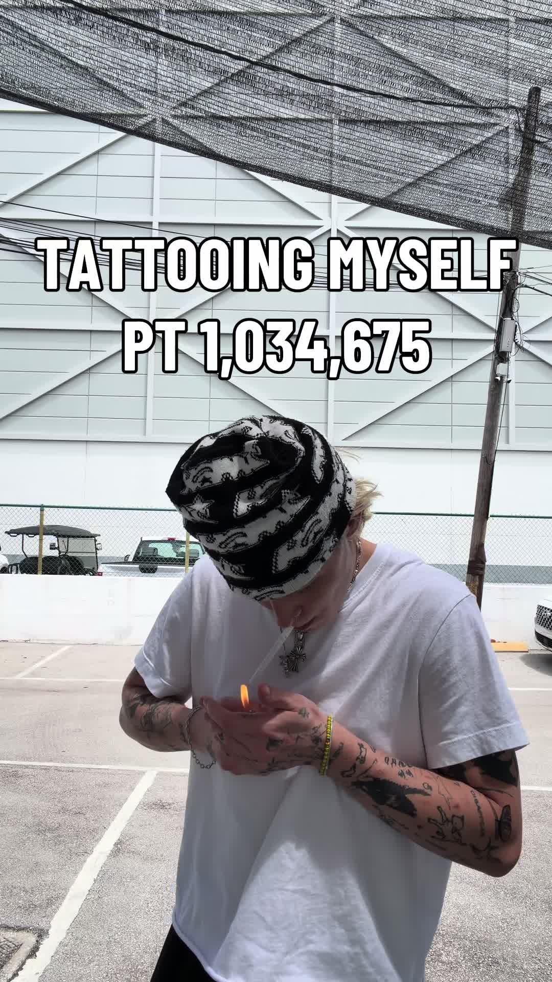 @_fuckprada