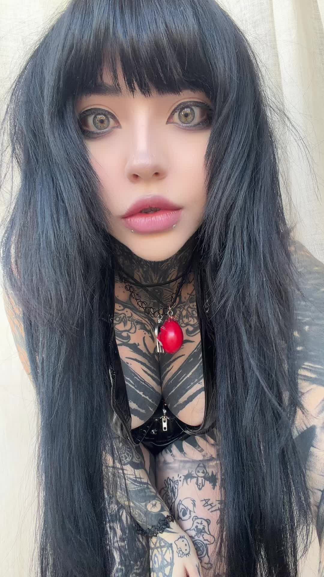 @mothertriplex